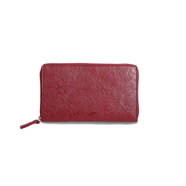 Essential Elegance: Genuine Leather Clutch for women
